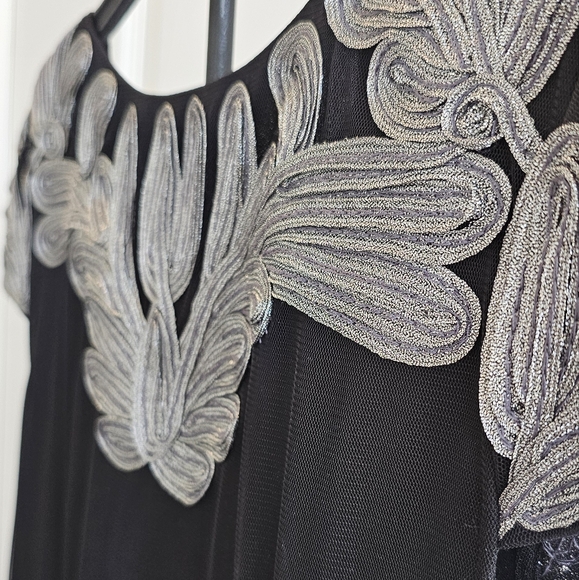 Lyman Par by Frank Lyman Cornelli Black and Silver Formal Dress 4 - Picture 4 of 11